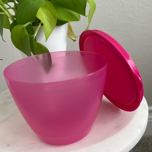 Tupperware Set - Picture 9 of 13